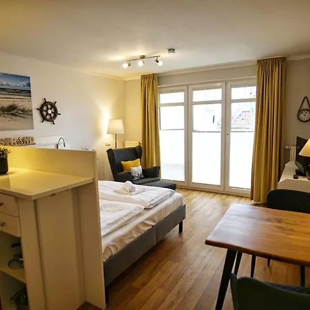 Terrasse, Gratis Nutzung Vom Ahoi Erlebnisbad Und Sauna In Sellin - Meeresblick 30