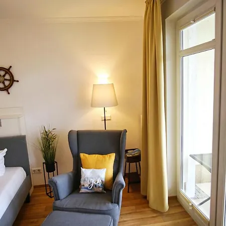 Terrasse, Gratis Nutzung Vom Ahoi Erlebnisbad Und Sauna In Sellin - Meeresblick 30 Apartment *